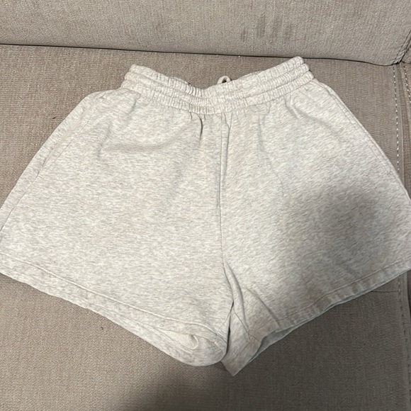 Pink Victoria Secret shorts set of 2 size XS - Picture 2 of 5